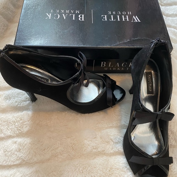 Beautiful White House Black Market heels - Picture 3 of 3